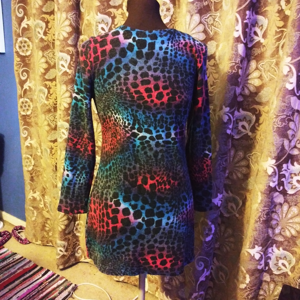 Dress - Picture 2 of 5
